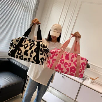 Модная Новая дорожная сумка 2022 года, спортивная сумка, женская леопардовая большая нейлоновая сумка, сумки-тоут, сумка для фитнеса, женская сумка выходного дня, Розовая сумка